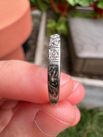 Antique 18ct gold old cut diamond half eternity ring