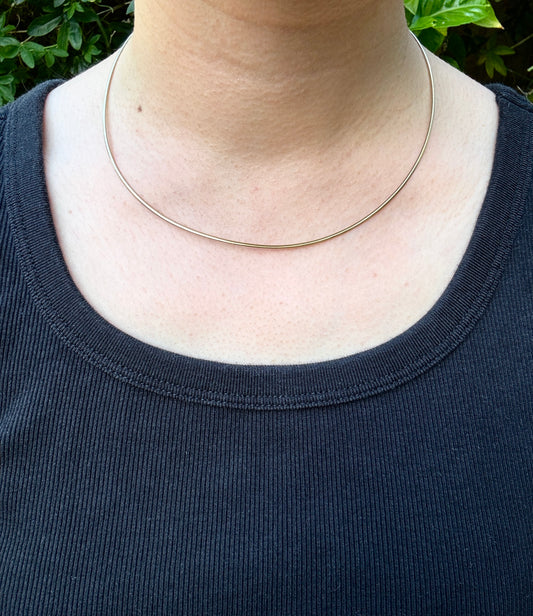 Vintage Italian 18ct yellow gold omega chain, 43cm / 16.93 inches long