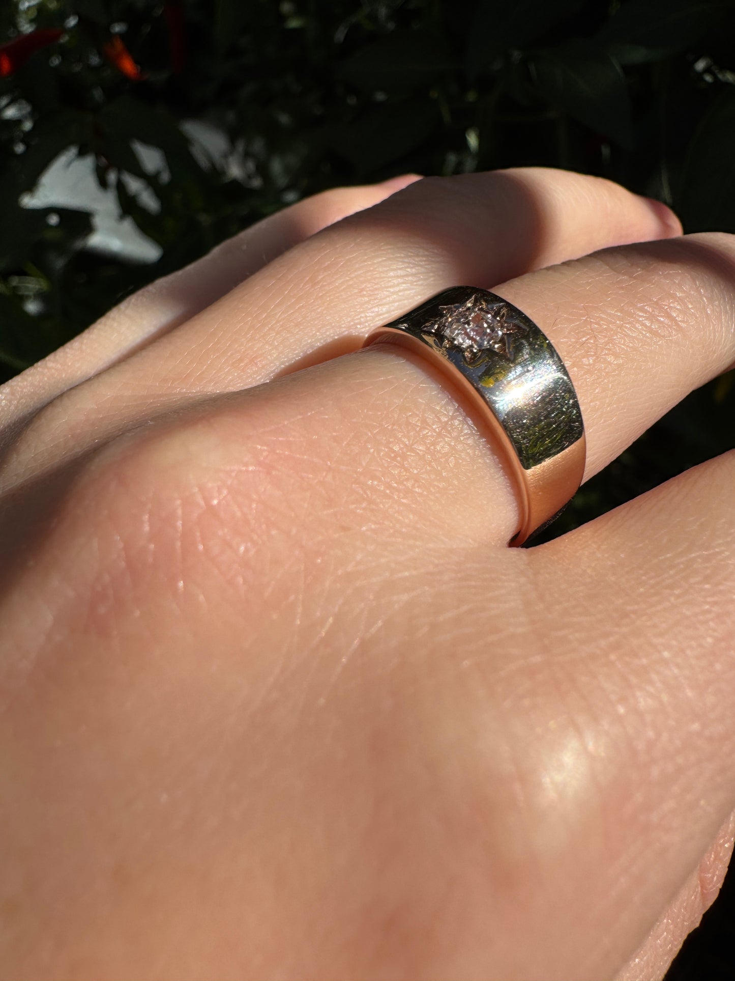 Vintage 14ct rosy yellow gold 0.28ct old mine cut diamond starset gypsy ring