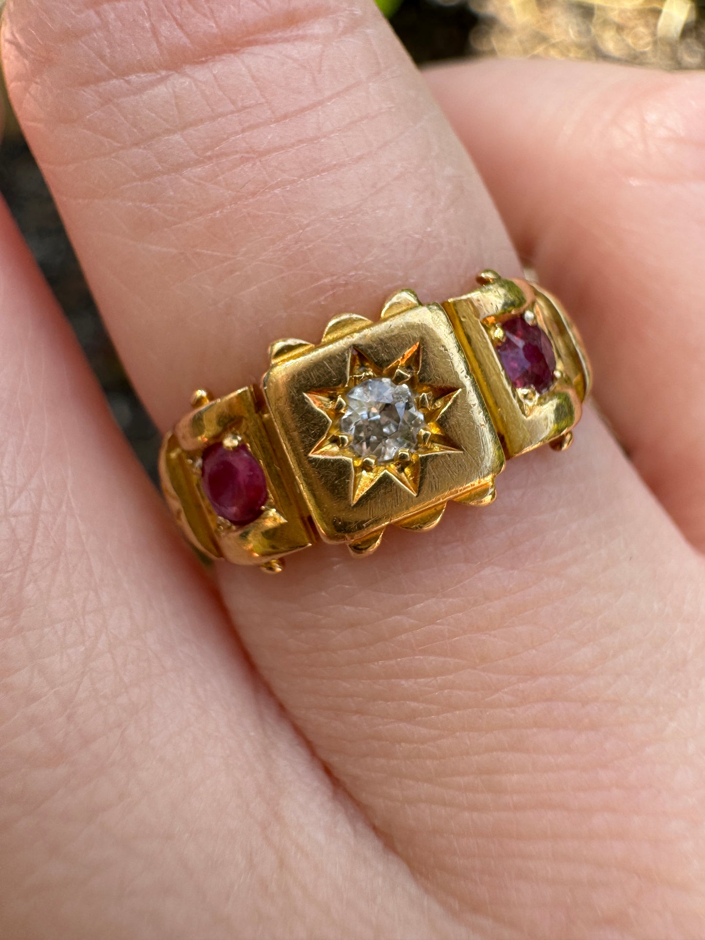 Vintage 18ct yellow gold 0.12ct old mine cut diamond and 0.25ct TCW natural pink sapphire starset gypsy ring
