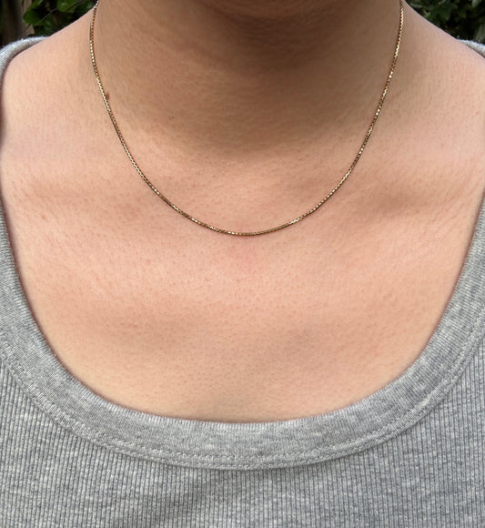 Vintage Italian 18ct yellow gold box link chain, 40cm / 15.75 inches long