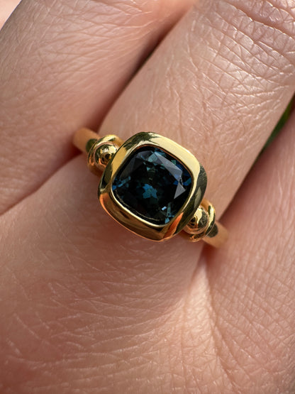 Handmade Chris Sherwin 18ct gold natural Australian sapphire ring