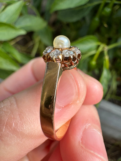 Vintage 18ct rose gold pearl and rose cut diamond daisy ring