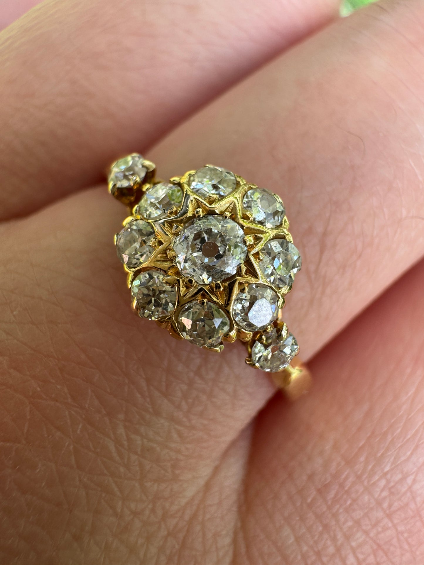 Antique 18ct yellow gold 0.55ct TCW old mine cut diamond starry cluster ring