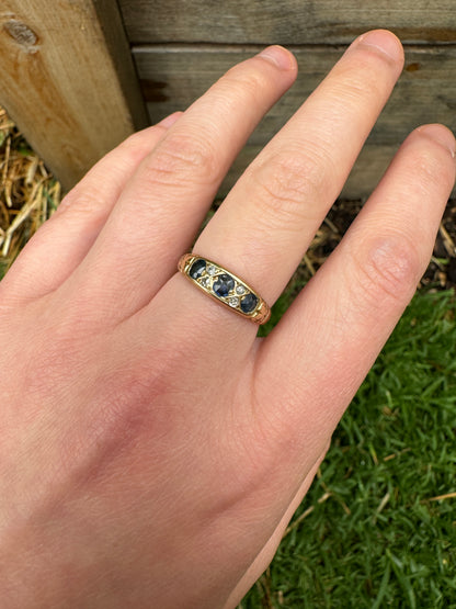 Vintage 18ct yellow gold natural sapphire and old cut diamond ring