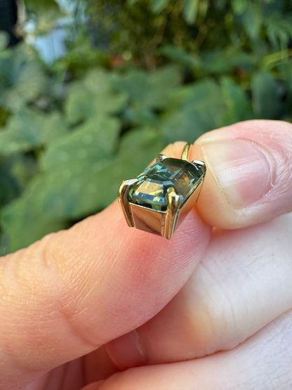 Custom handmade recycled 9ct yellow gold 2.54ct emerald cut Australian parti sapphire prong set pendant
