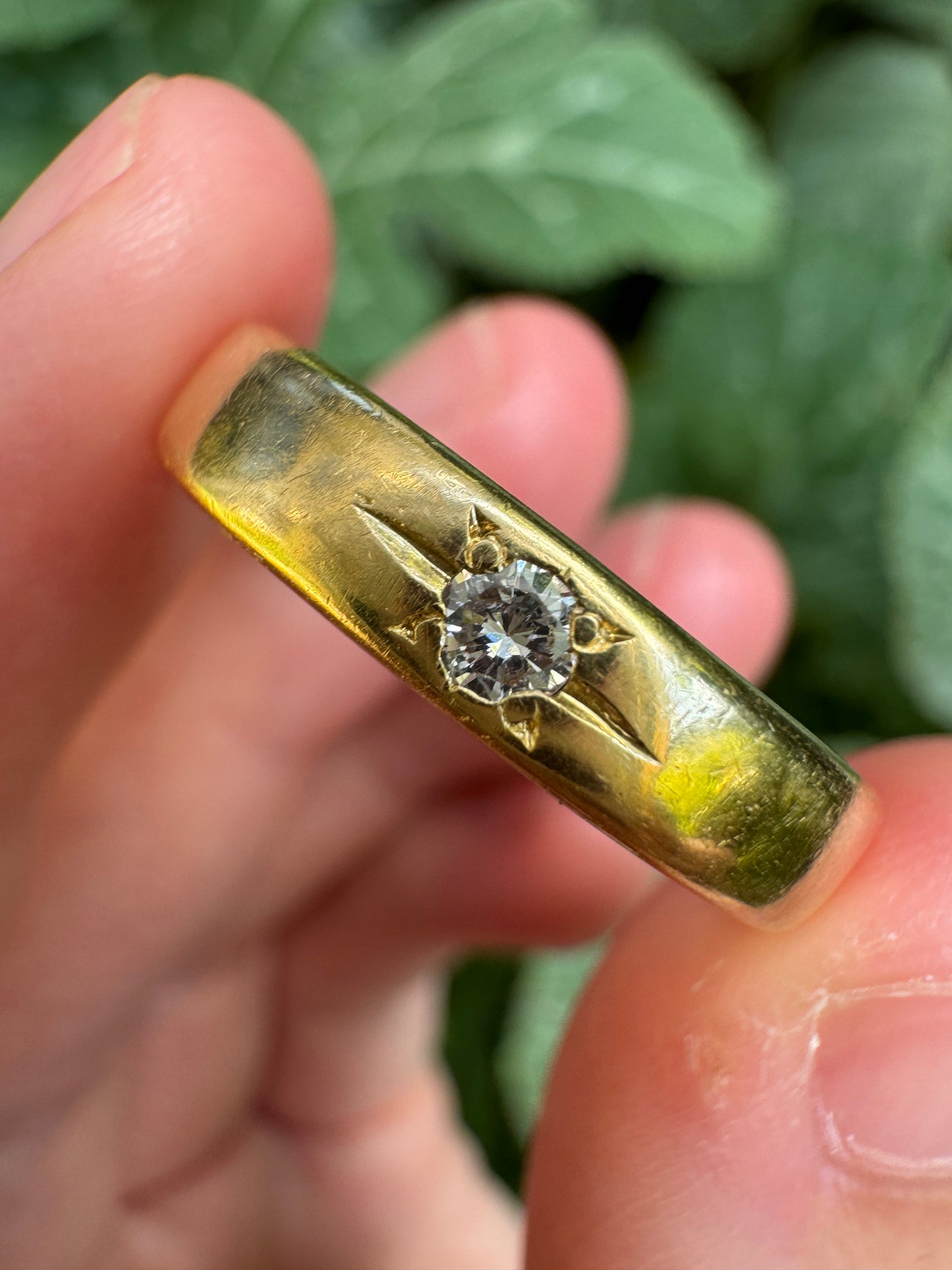 Vintage 18ct yellow gold transitional cut diamond starset gypsy ring