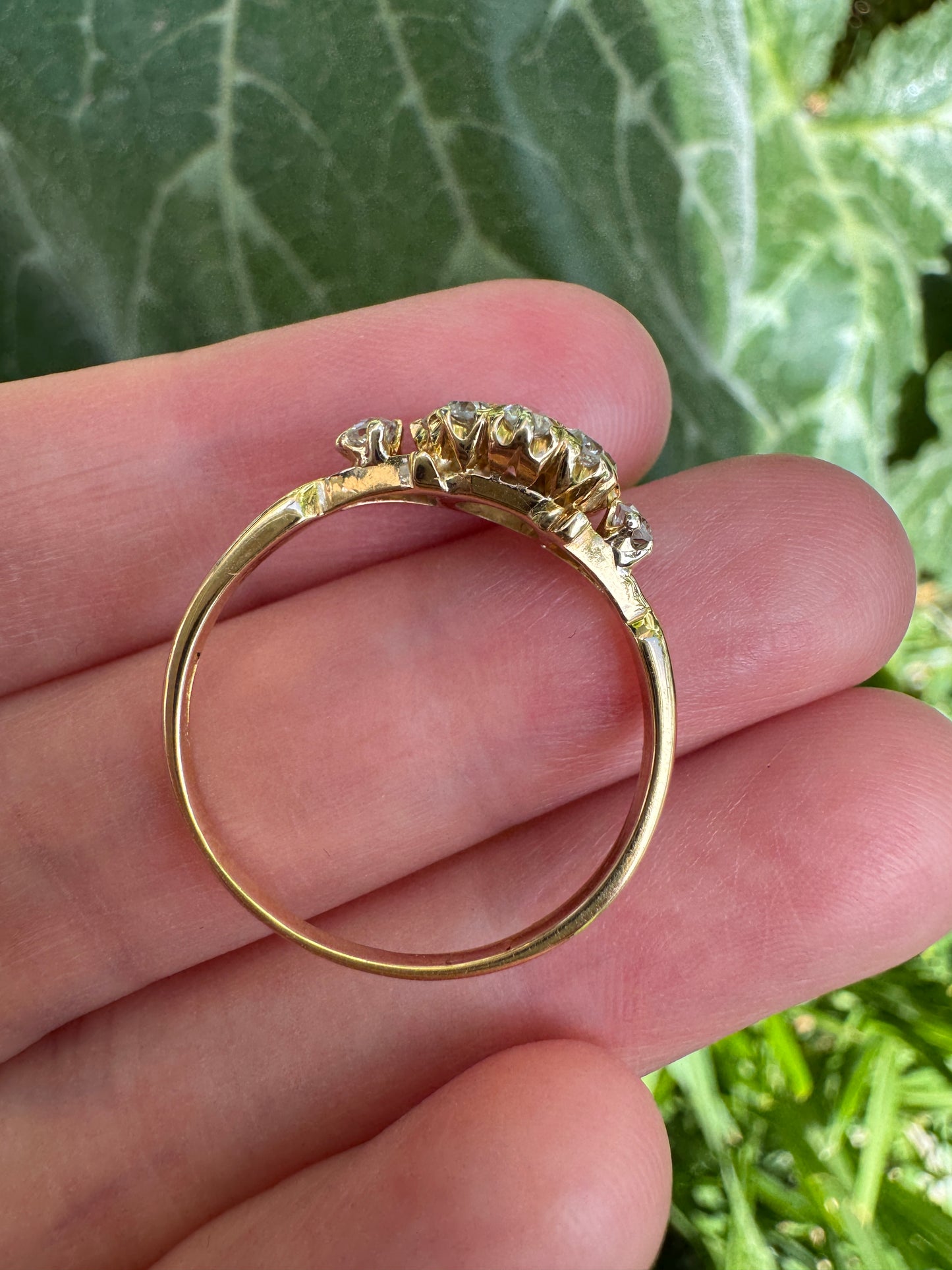 Antique 18ct yellow gold 0.55ct TCW old mine cut diamond starry cluster ring