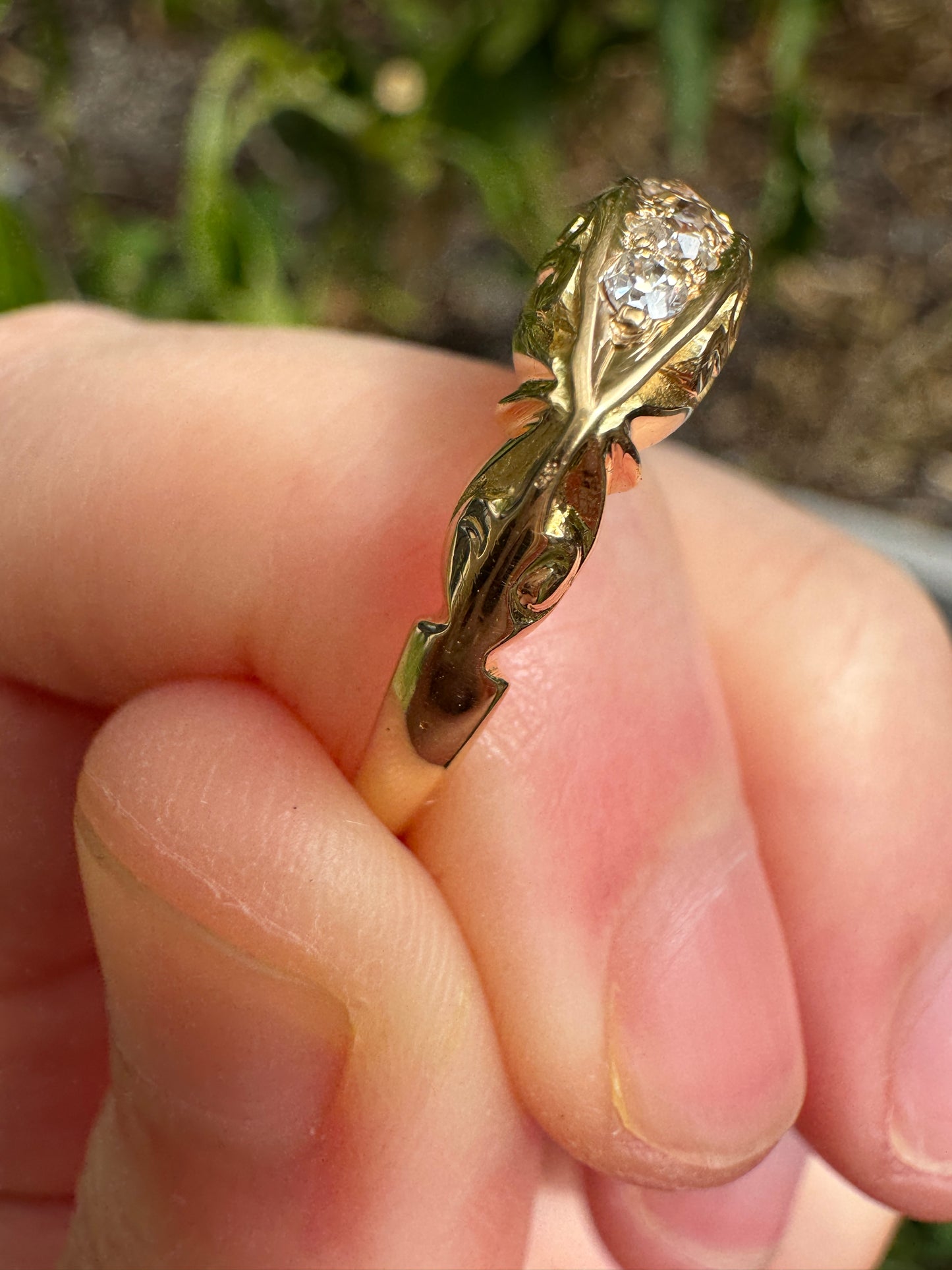 Antique English Edwardian 18ct yellow gold five stone 0.22ct TCW old mine cut diamond boat ring