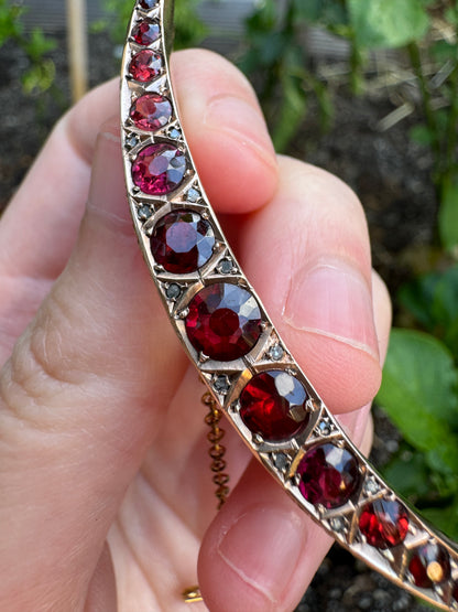 Antique 9ct rose gold 2.25ct TCW garnet and rose cut diamond crescent moon brooch