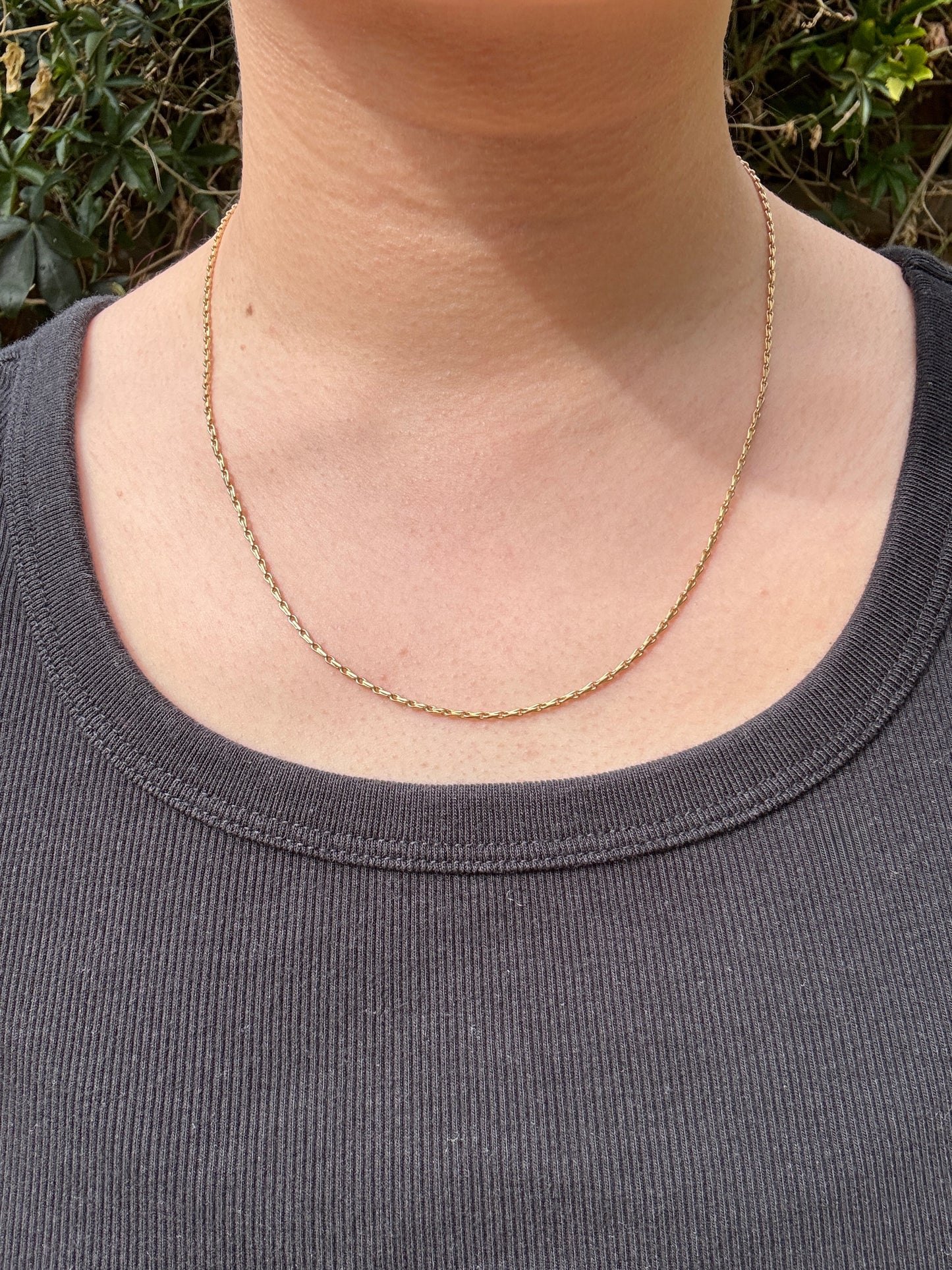 Vintage Italian 18ct yellow gold hayseed/barleycorn link chain, 49cm / 19.29 inches long