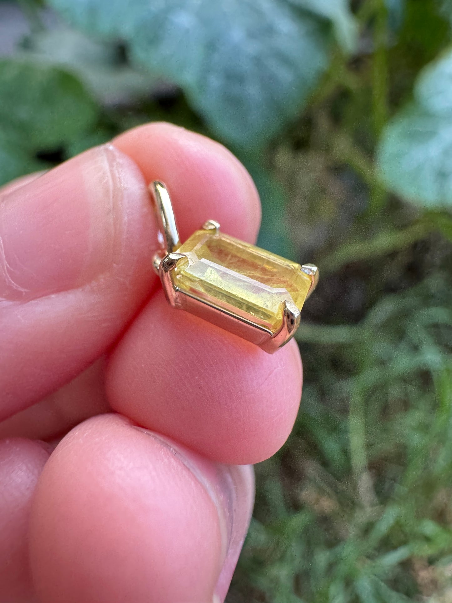 Custom handmade recycled 9ct yellow gold 1.25ct natural yellow sapphire prong set pendant