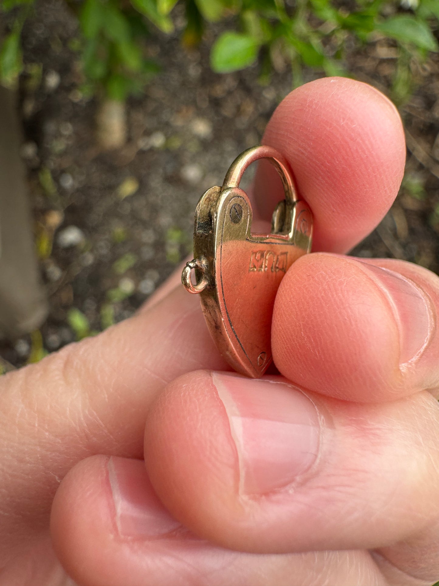 Antique Australian 9ct rosy yellow gold engraved padlock pendant