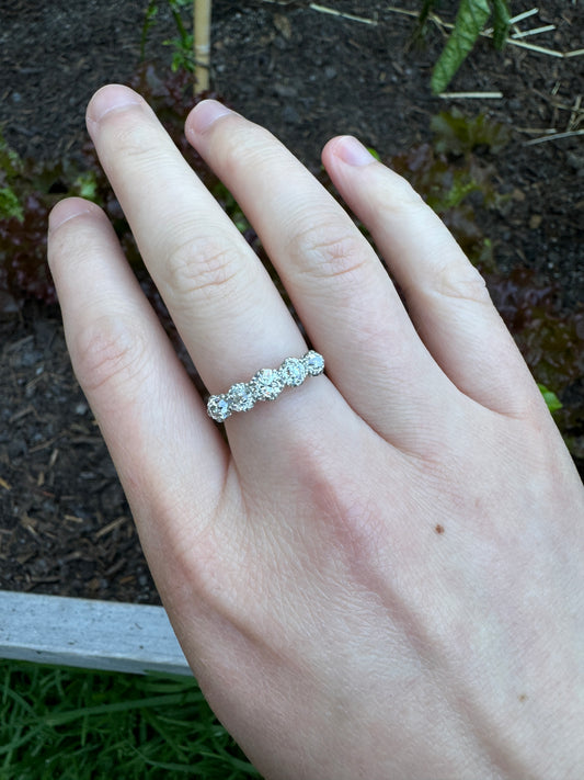 Vintage 18ct yellow gold five stone 1.2ct TCW old mine cut diamond ring