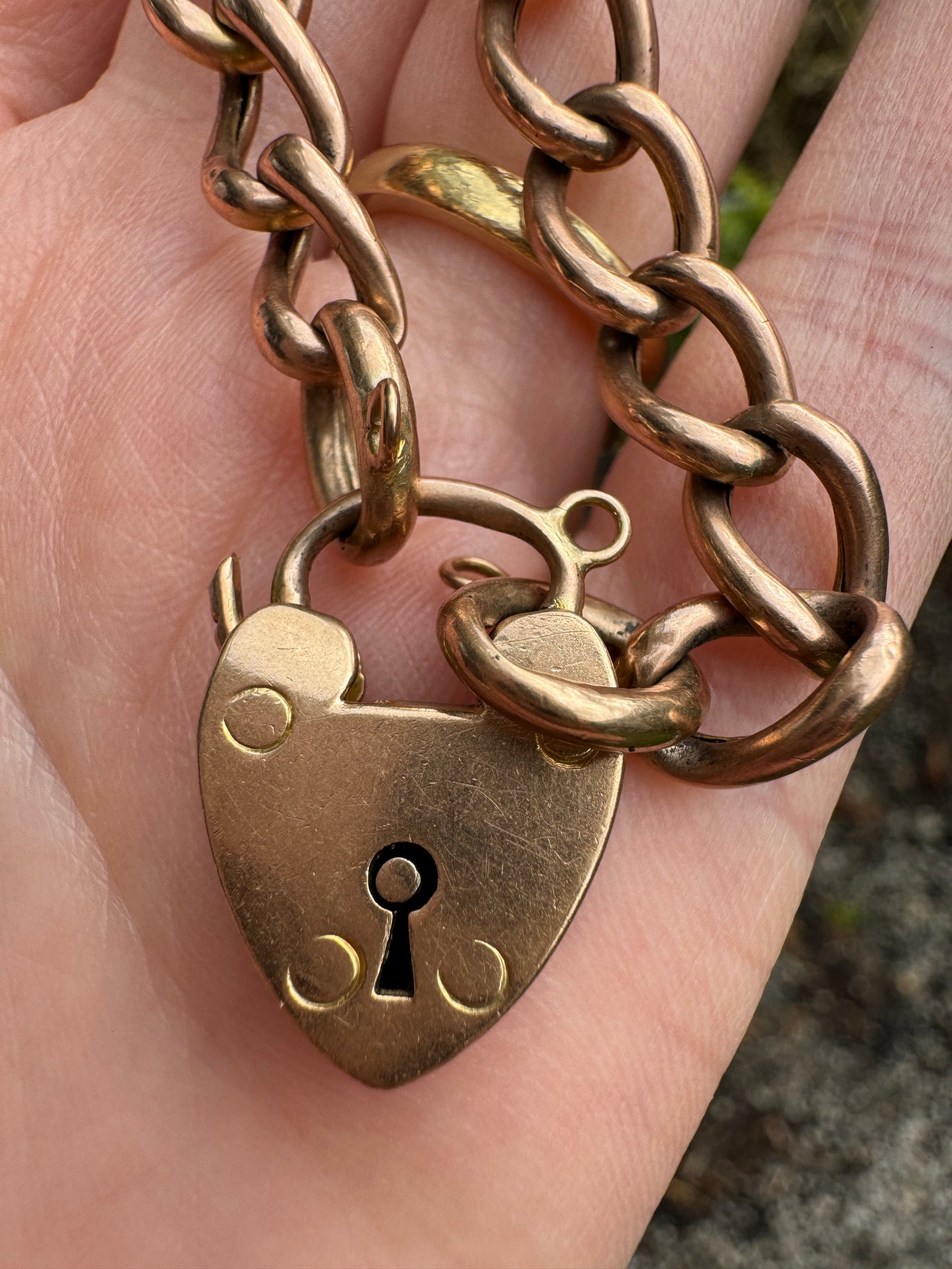 Antique 9ct rosy yellow gold heart padlock bracelet, 18cm / 7.1 inches long