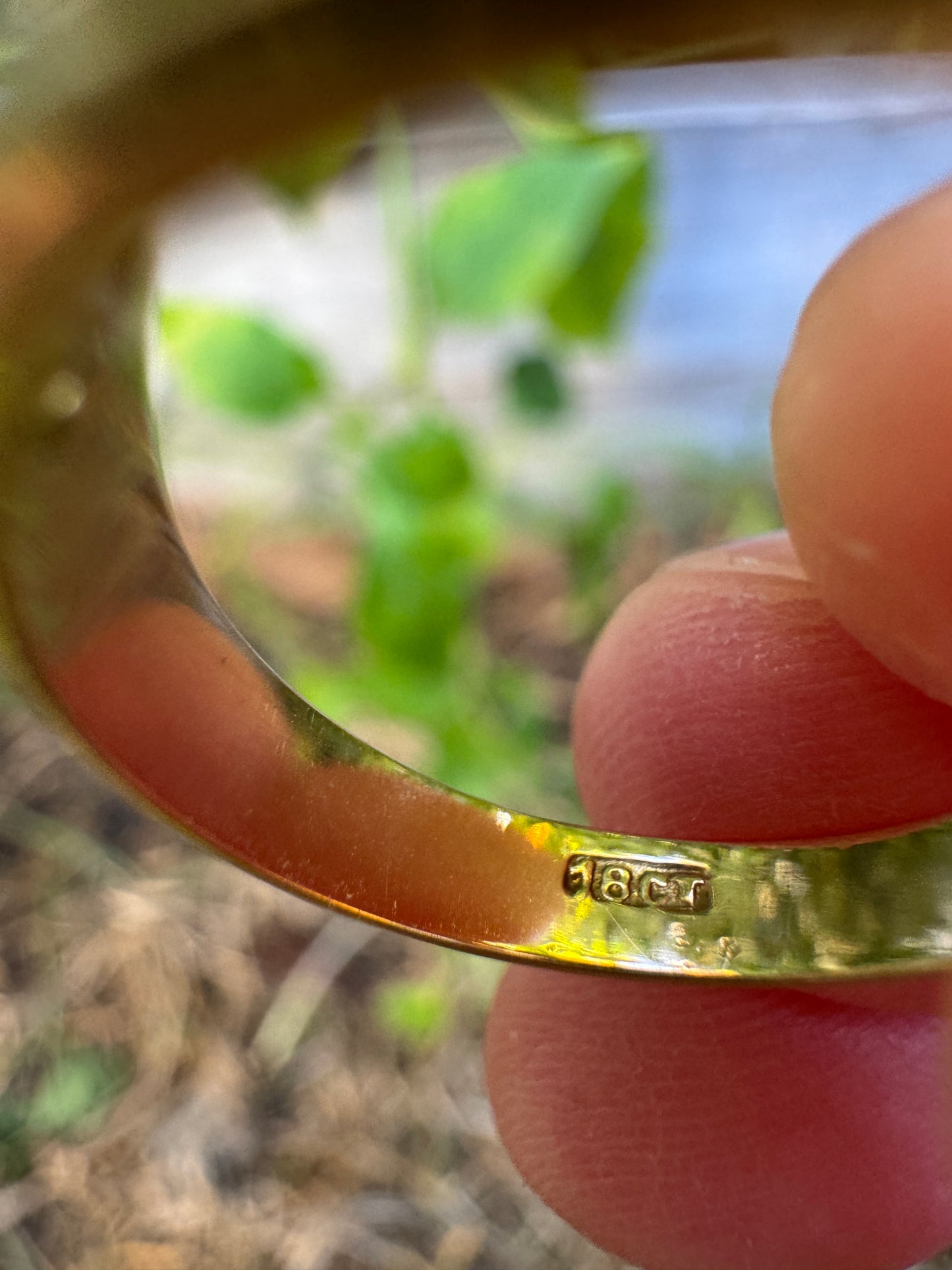 Antique 18ct yellow gold three stone 0.5ct TCW old mine cut diamond gypsy ring