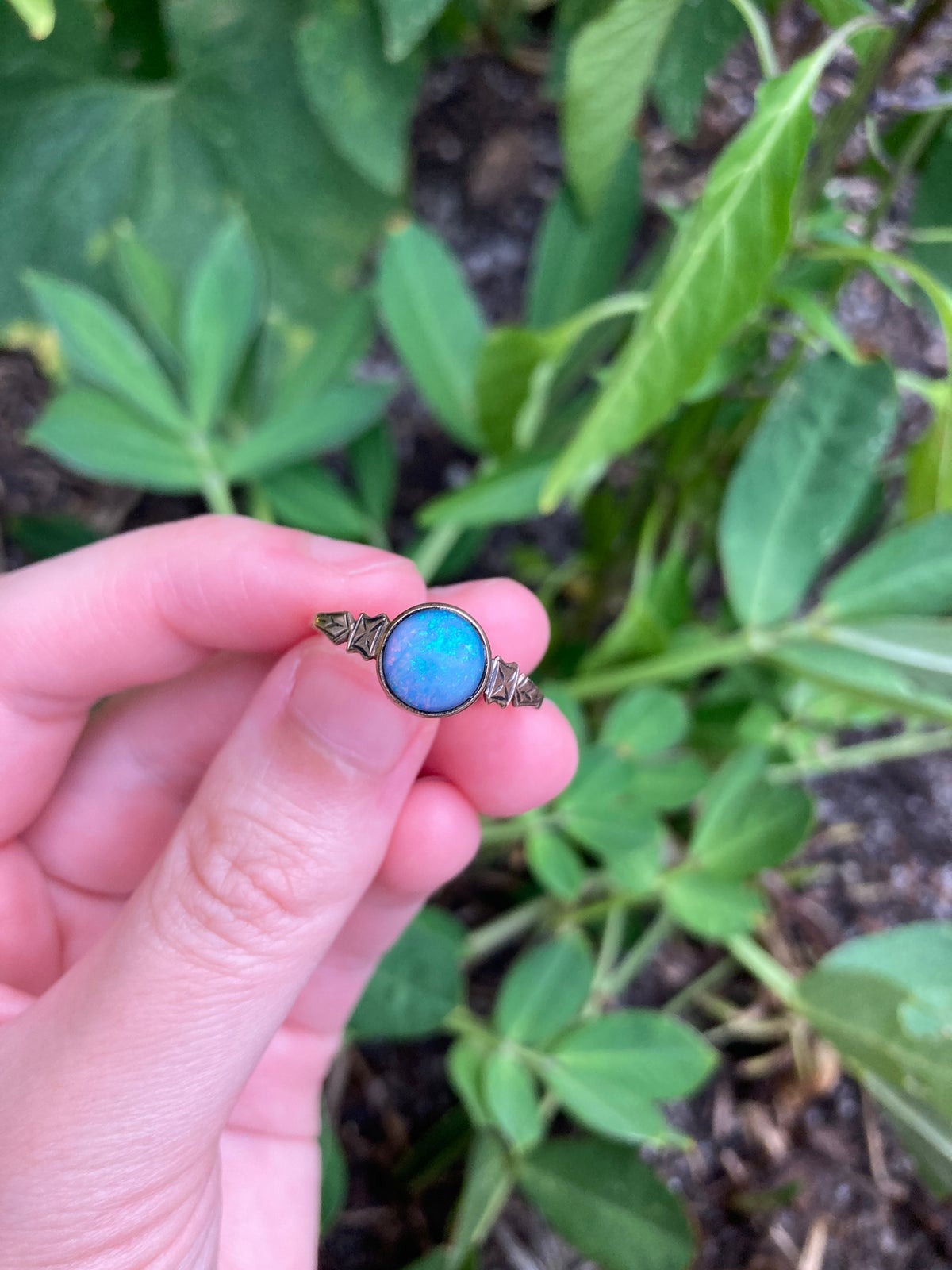 Vintage 9ct rose gold Arts & Crafts style opal doublet ring