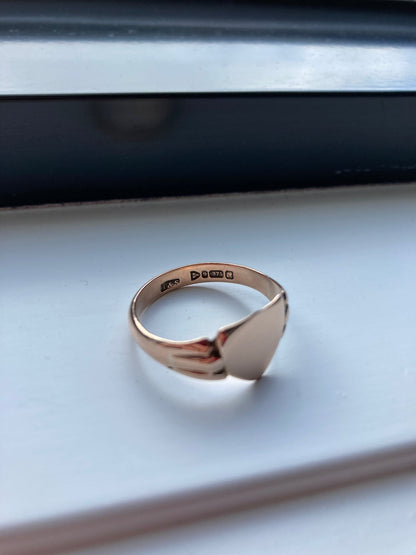 Antique 9ct rose gold shield signet ring