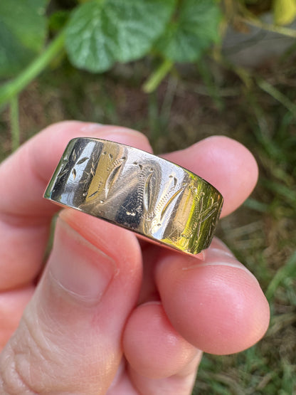 Antique 15ct rosy yellow gold 'IVY' engraved cigar band