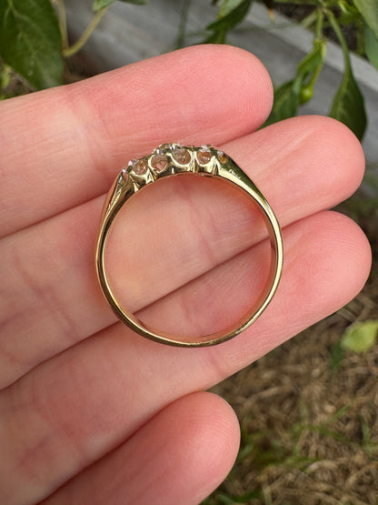 Antique 18ct yellow gold three stone 0.7ct TCW old mine cut diamond ring