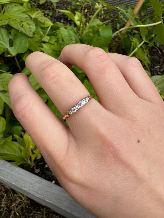 Vintage 18ct yellow gold 0.25ct TCW five stone single cut diamond ring