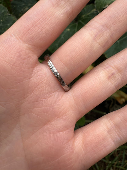 Vintage platinum 0.7ct TCW old mine cut diamond engraved half eternity ring