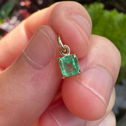 Custom 9ct yellow gold 0.48ct emerald claw set pendant