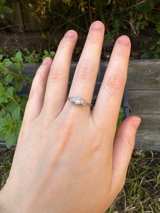 Vintage 18ct white gold and platinum three stone 0.16ct TCW old mine cut and old European cut diamond ring