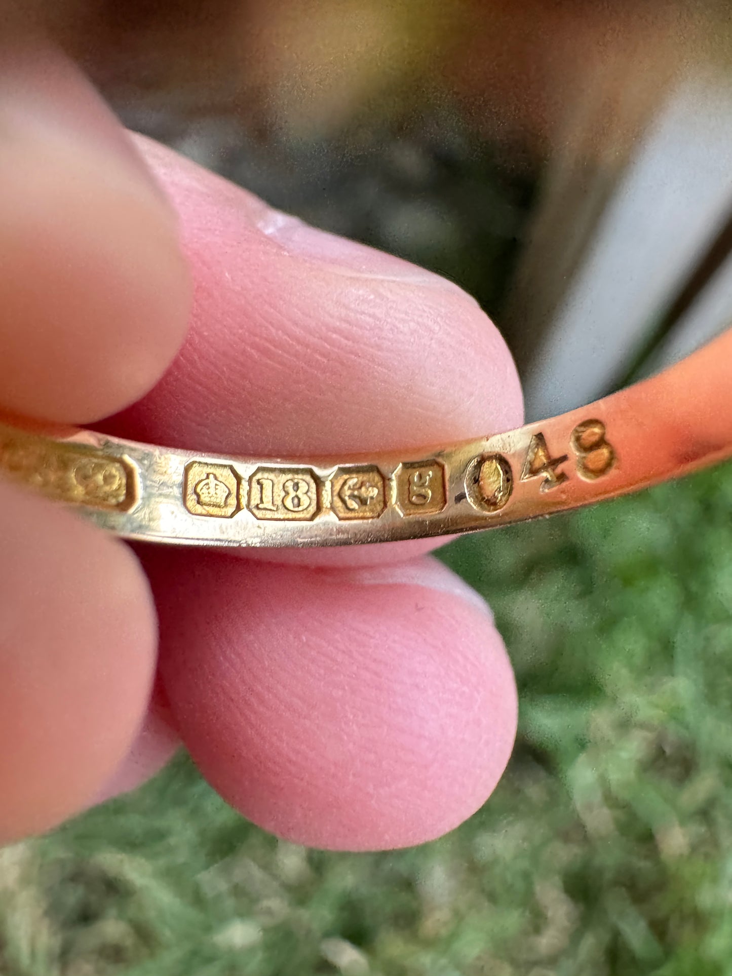 Antique 18ct yellow gold five stone 0.15ct TCW old cut diamond boat ring