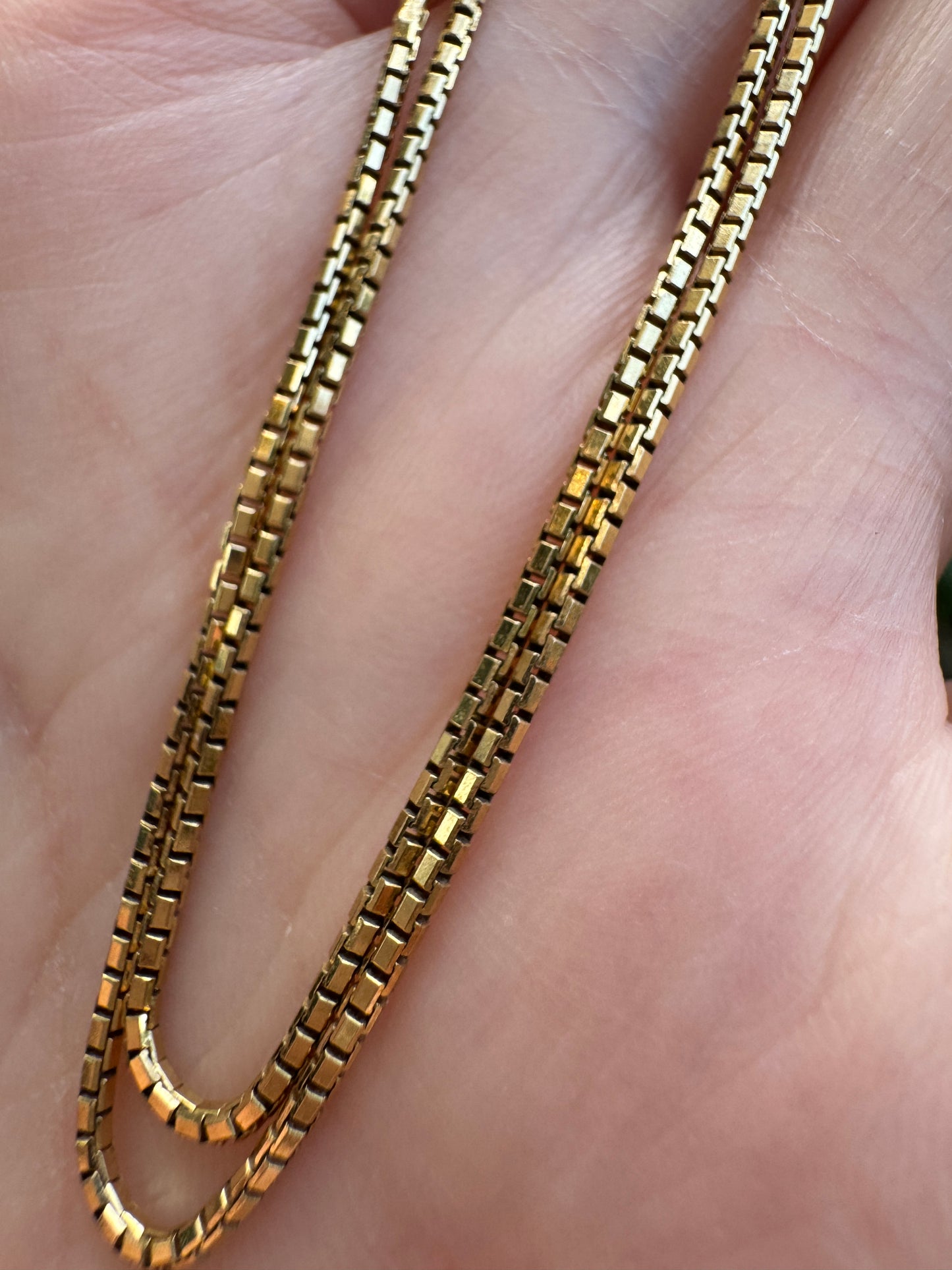 Vintage Italian 18ct yellow gold box link chain, 40cm / 15.75 inches long