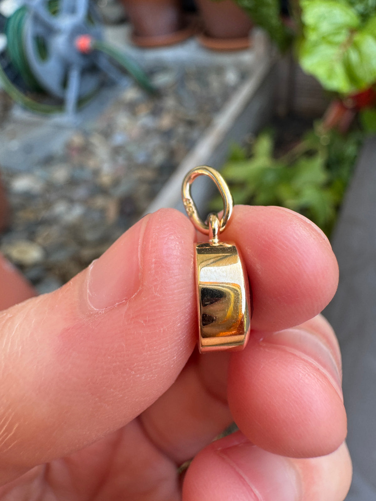 Handmade 9ct gold natural ruby pendant