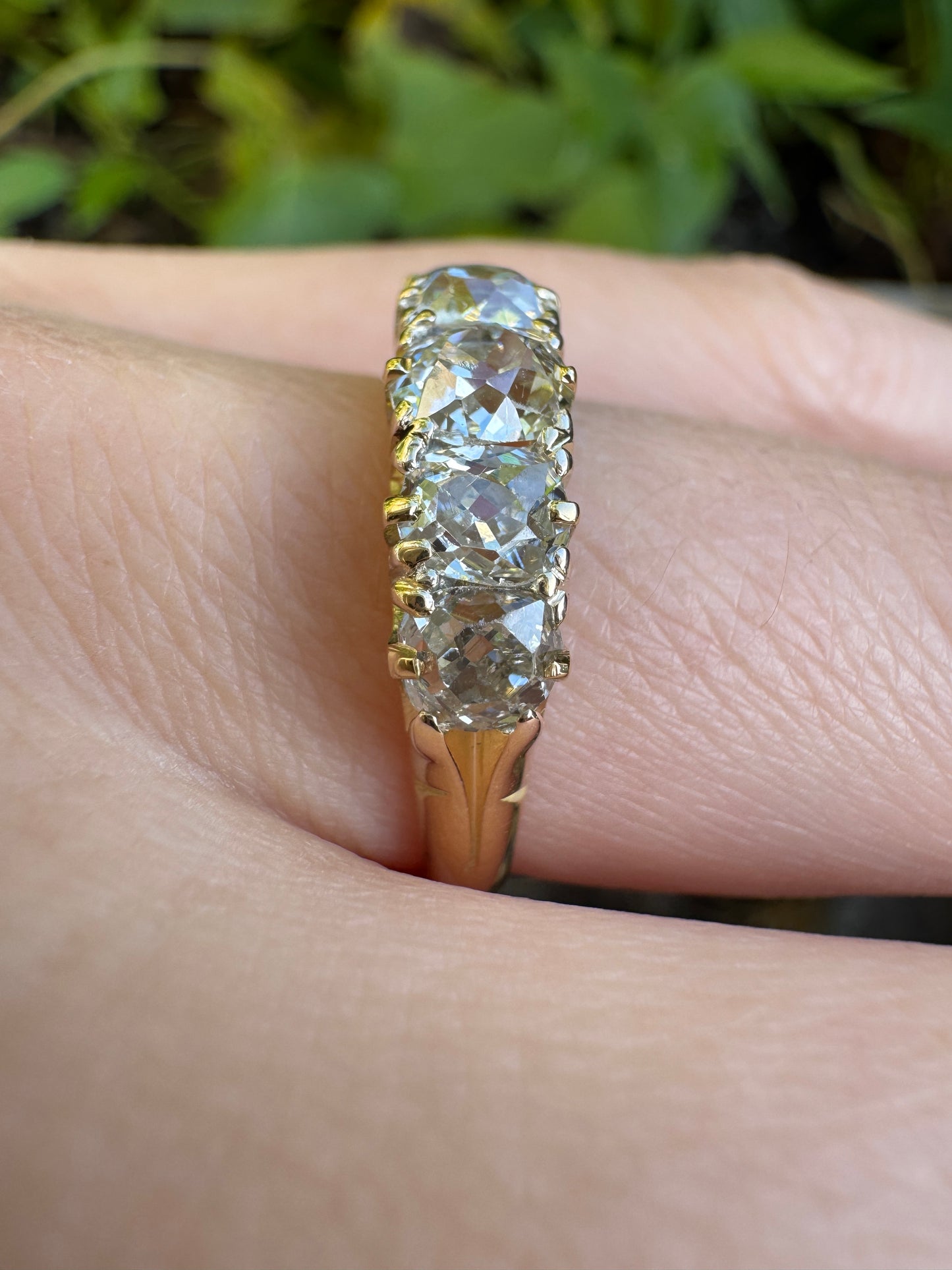 Antique 18ct yellow gold five stone 1.7ct TCW old mine cut diamond ring