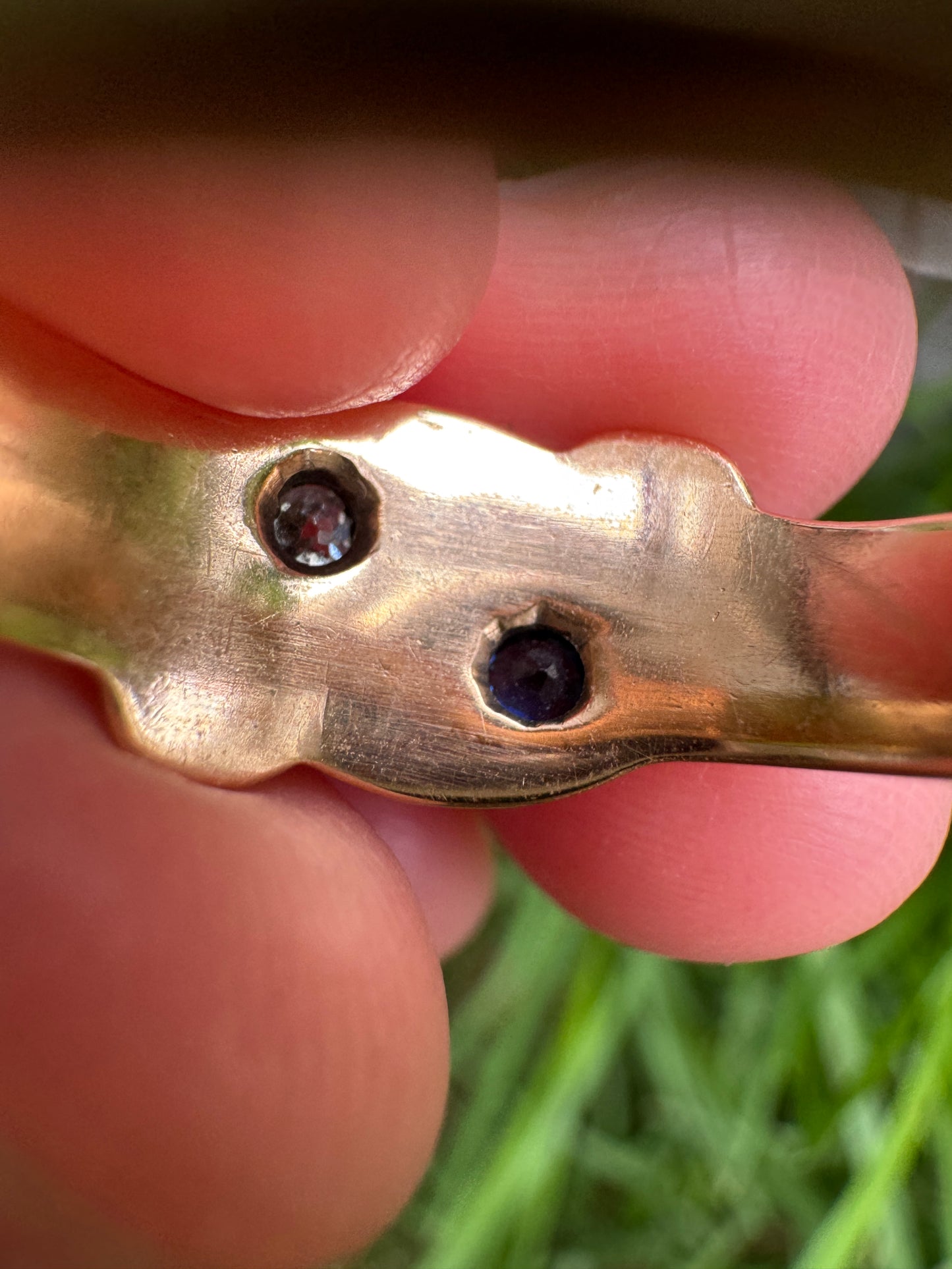 Antique Victorian 9ct yellow gold sapphire and diamond snake ring