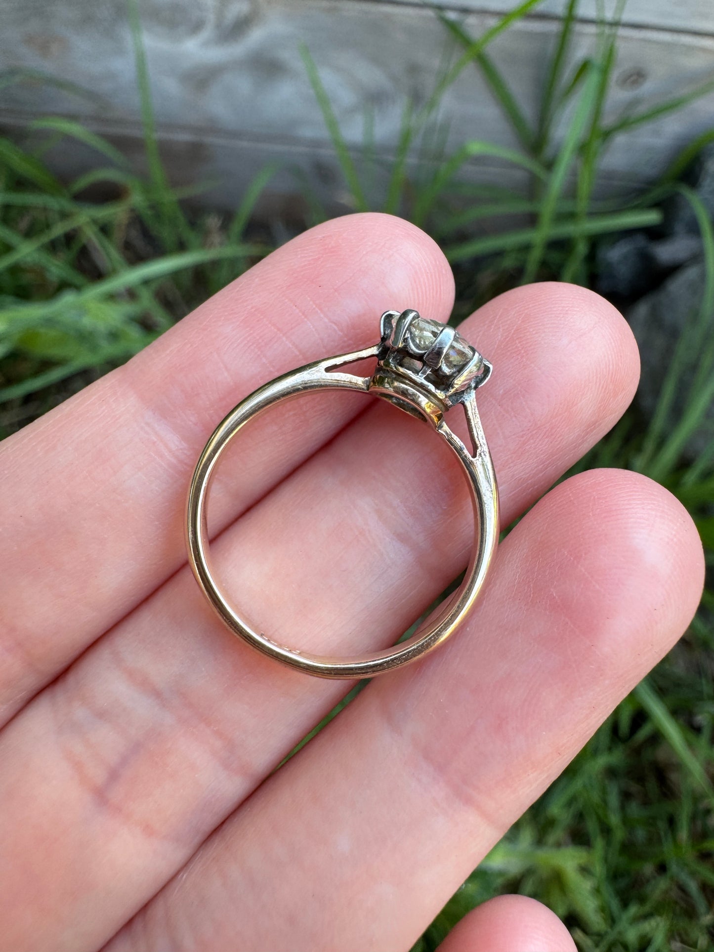 Vintage 18ct yellow gold 0.82ct old mine cut diamond solitaire ring