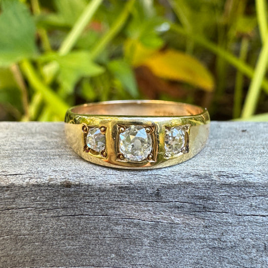 Antique 18ct yellow gold three stone 0.5ct TCW old mine cut diamond gypsy ring