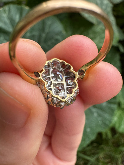 Antique 18ct yellow gold 1.74ct TCW old mine cut diamond cluster ring