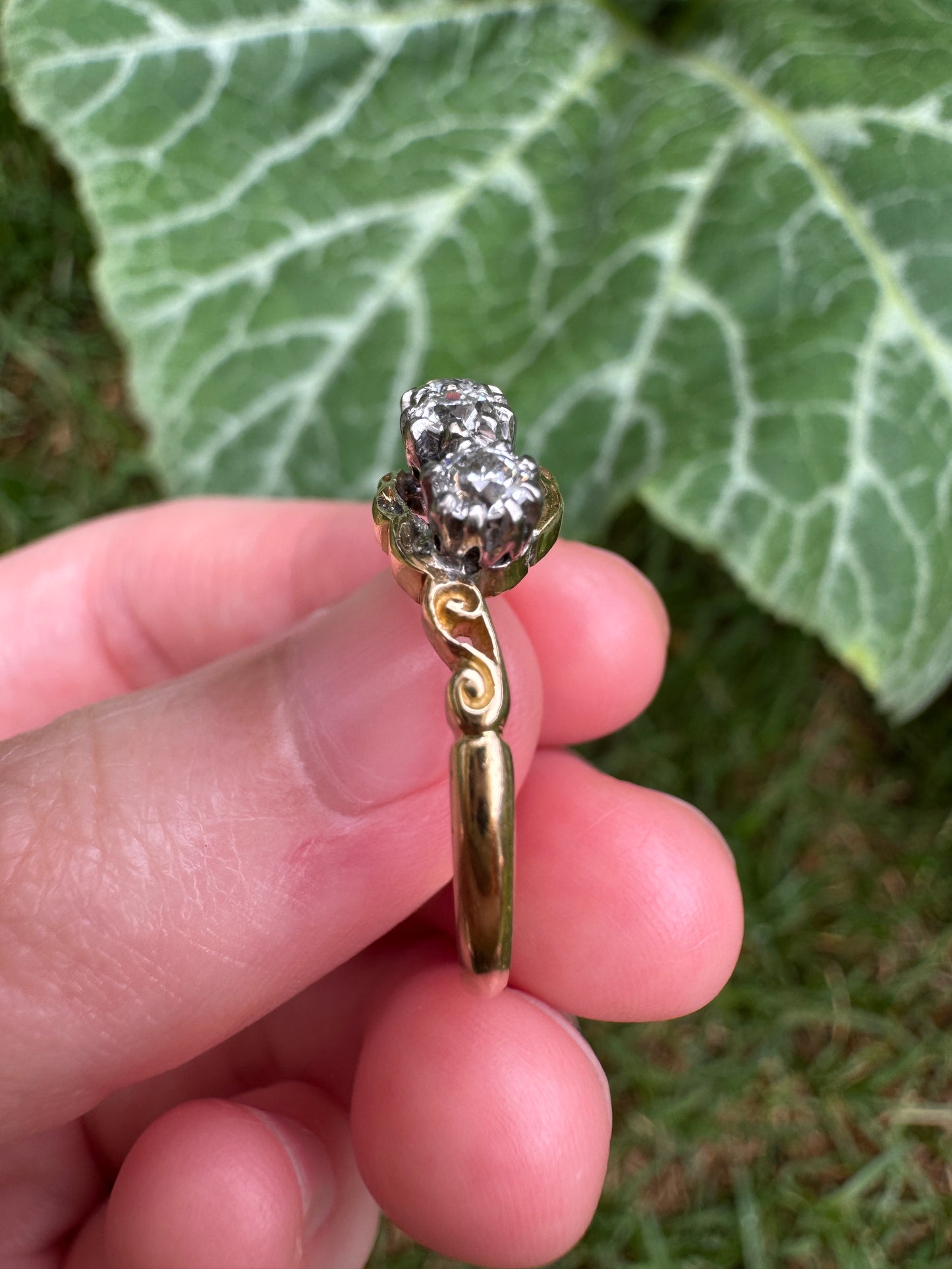 Vintage 18ct yellow gold three stone 0.5ct TCW old European cut diamond crossover ring