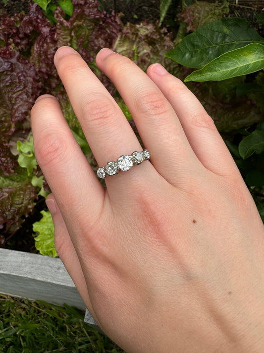 Vintage 18ct yellow gold five stone 1.5ct TCW old mine cut diamond ring