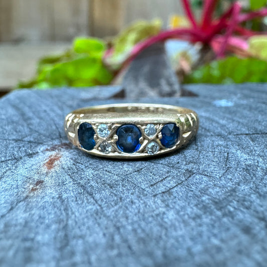 Vintage 18ct yellow gold natural sapphire and old cut diamond ring