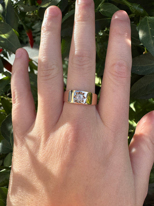 Vintage 14ct rosy yellow gold 0.28ct old mine cut diamond starset gypsy ring
