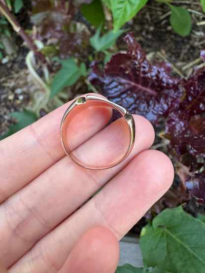 Antique Australian 9ct rosy yellow gold signet ring