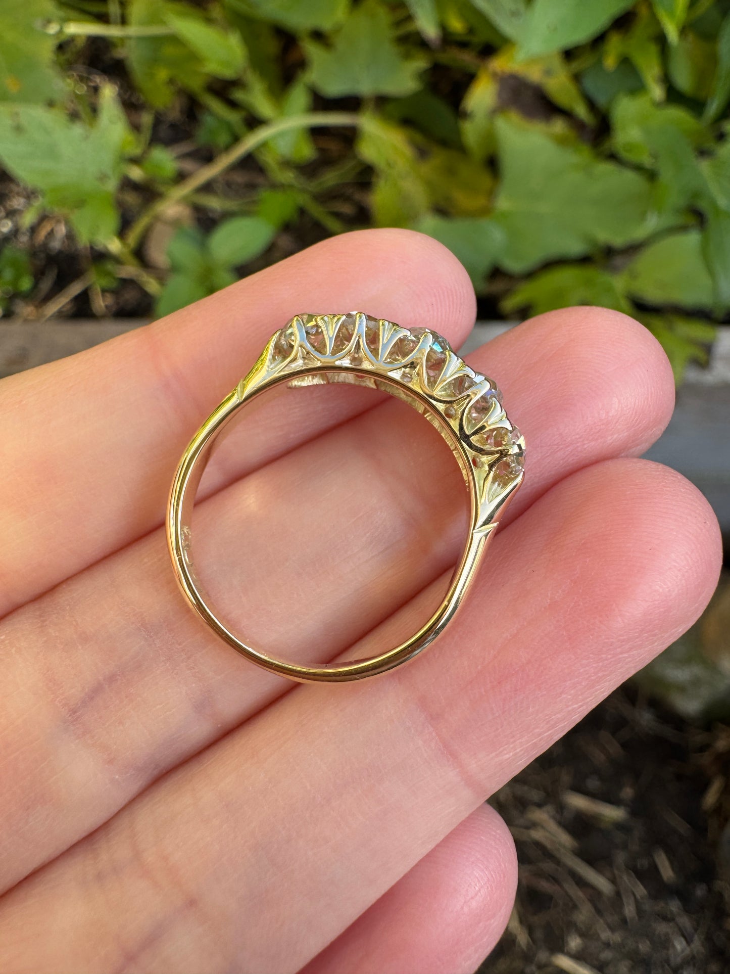 Antique 18ct yellow gold five stone 1.7ct TCW old mine cut diamond ring