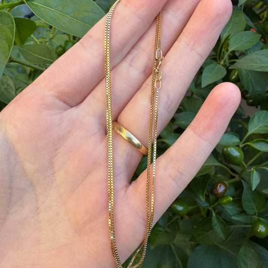 Vintage 9ct yellow gold box chain, 46cm / 18.11 inches long