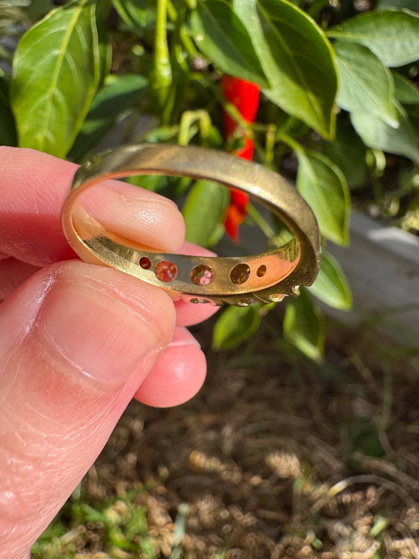 Vintage 18ct yellow gold five stone 1ct TCW old mine cut diamond ring