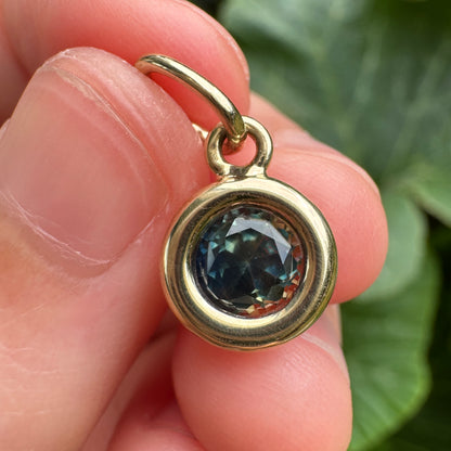 Custom handmade recycled 9ct yellow gold 1.03ct Australian parti sapphire bezel set pendant