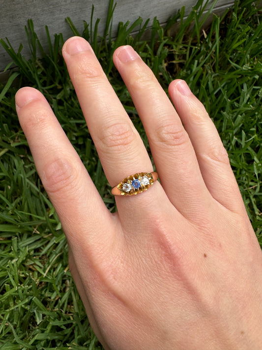 Vintage 18ct yellow gold old cut sapphire and old mine cut diamond belcher ring