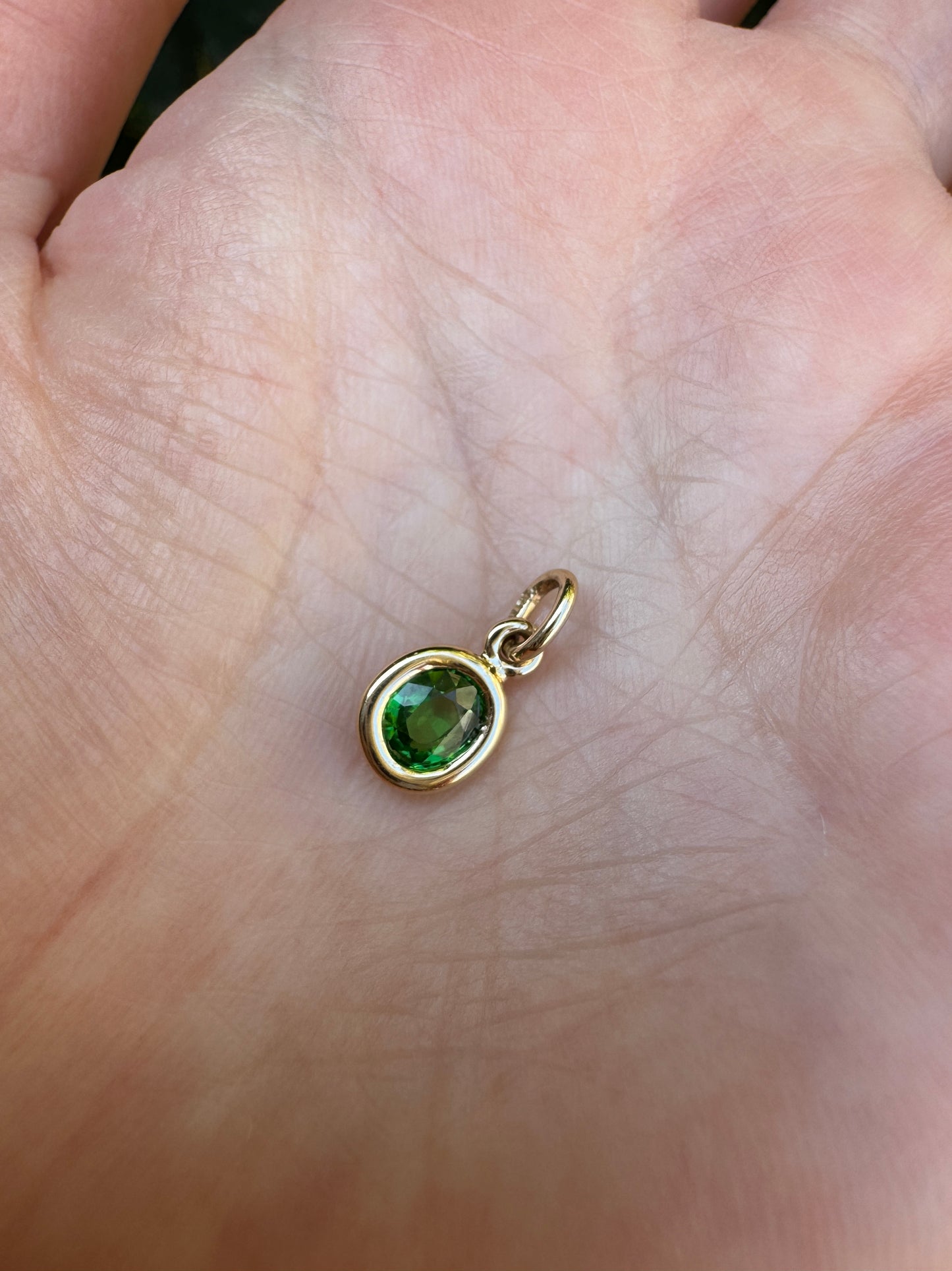 Custom handmade 9ct yellow gold 0.47ct tsavorite garnet bezel set pendant