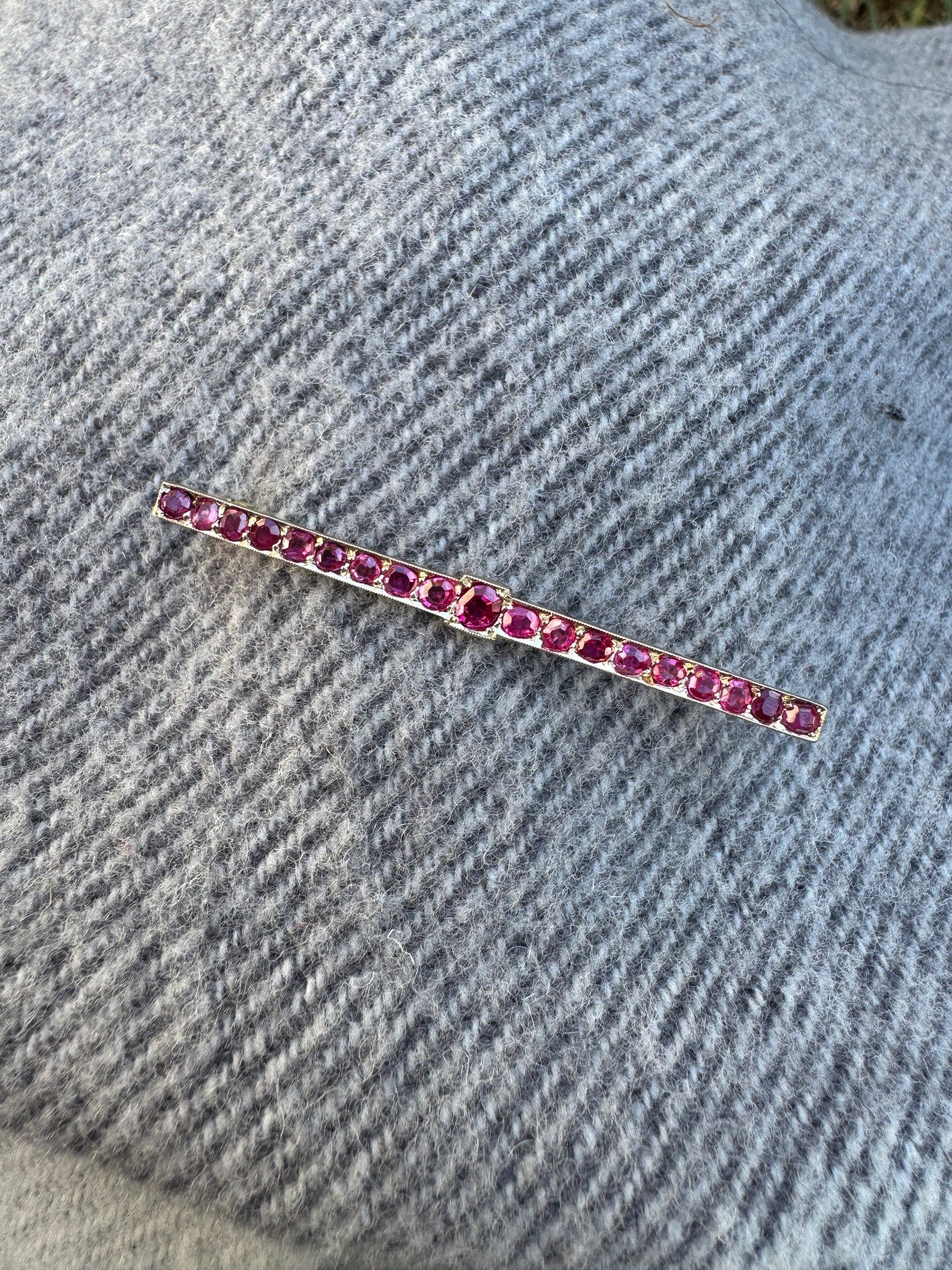 Antique 14ct yellow gold 1.86ct TCW old single cut natural ruby bar brooch/chain extender with lock mechanism