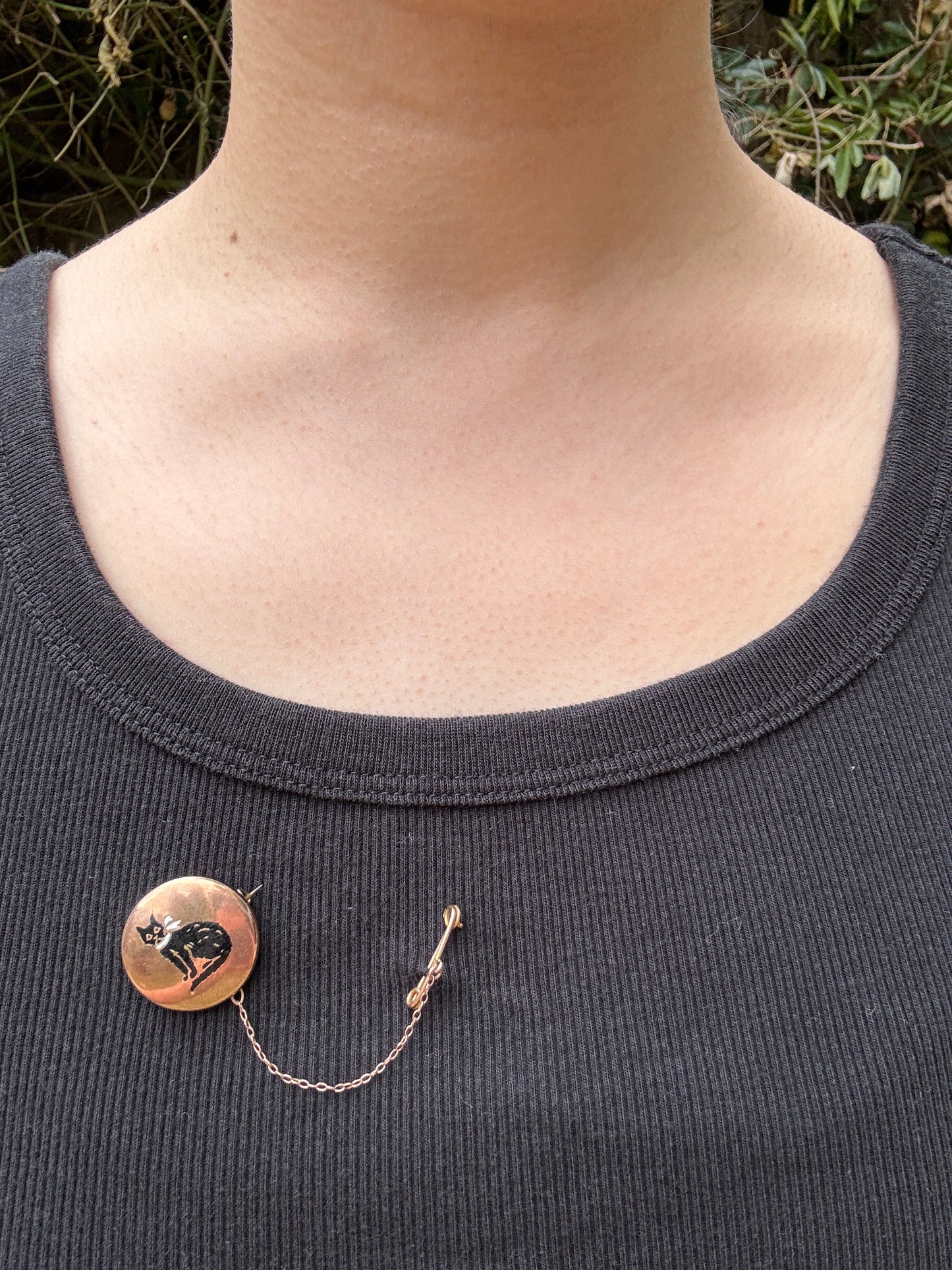 Antique 9ct rose gold enamel cat brooch with safety chain