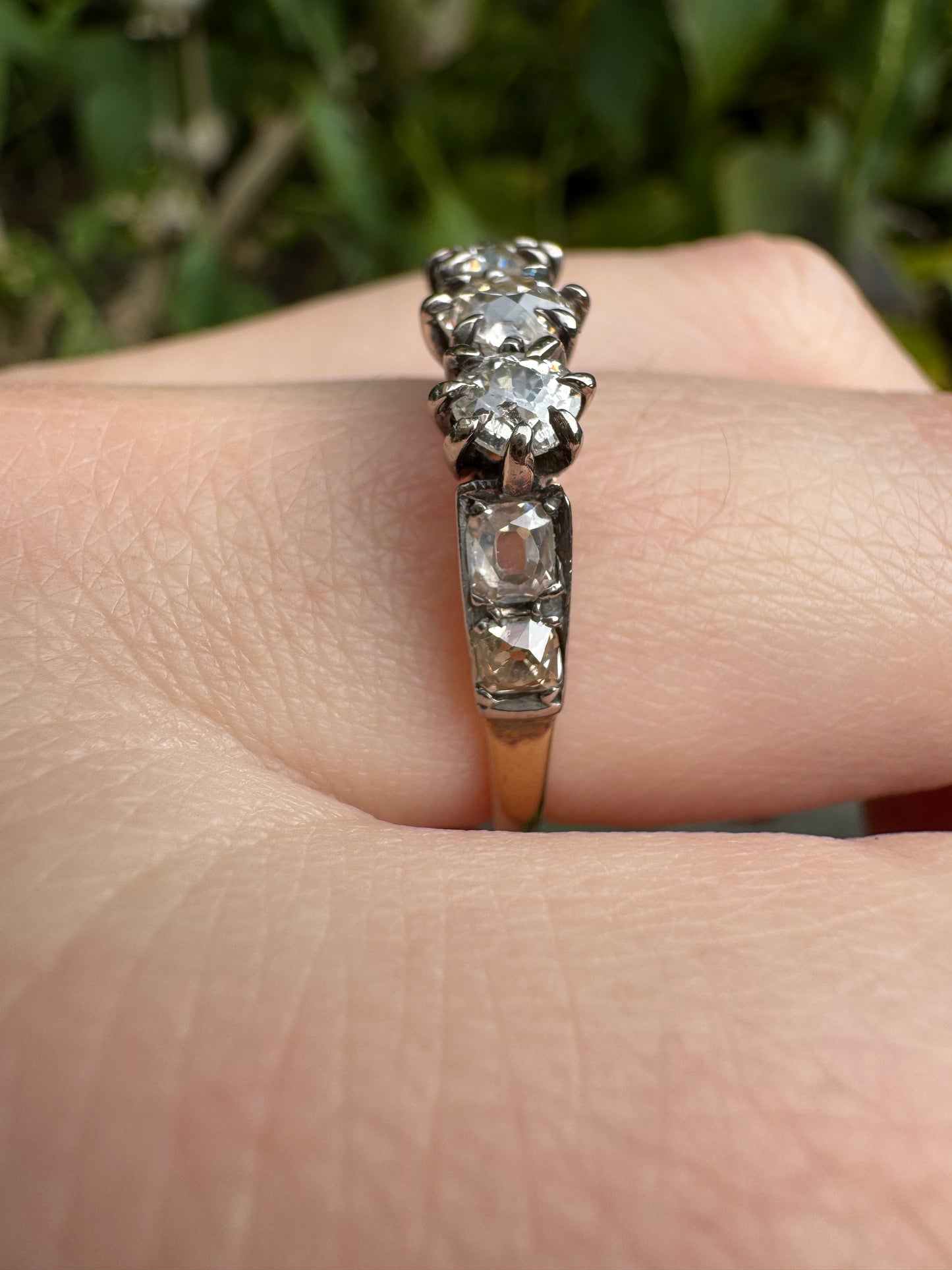 Antique 18ct gold old mine cut diamond trilogy ring
